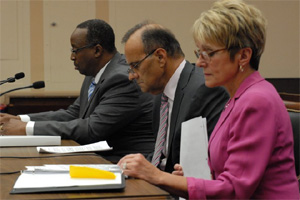 Task Force co-chairs Robert Listenbee, Jr. and Joe Torre, and Melodee Hanes, Acting Administrator, Office of Juvenile Justice and Delinquency Prevention. Task Force co-chairs Robert Listenbee, Jr. and Joe Torre, and Melodee Hanes, Acting Administrator, Office of Juvenile Justice and Delinquency Prevention.
